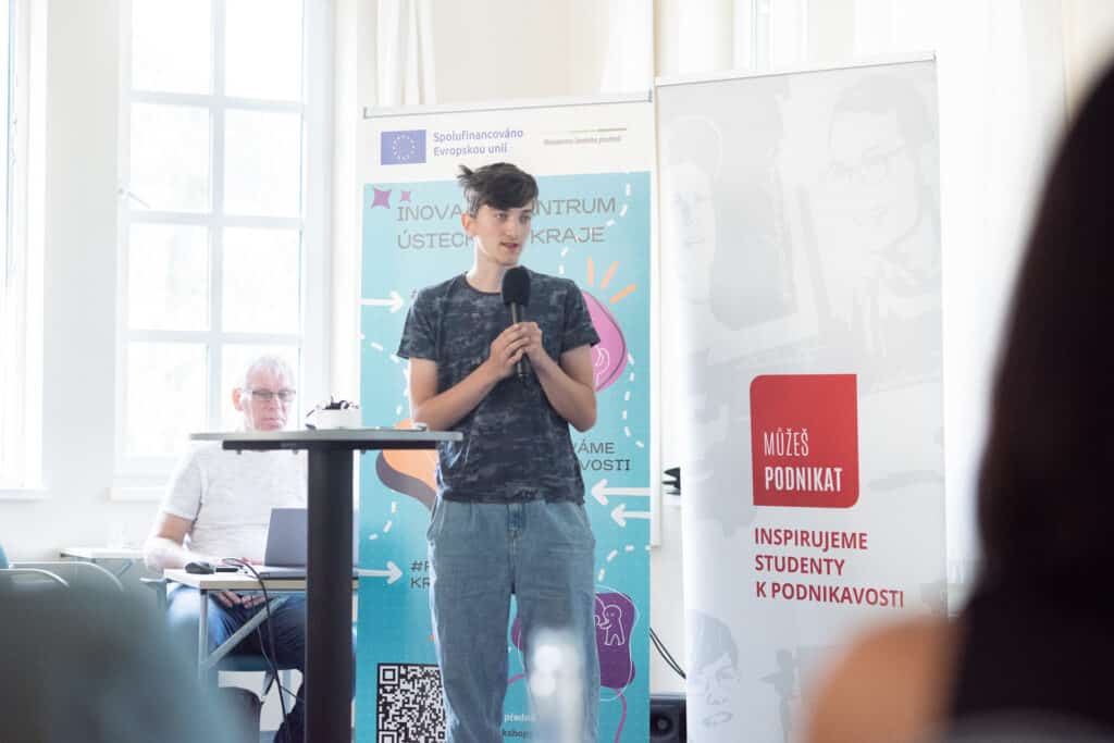 Ondřej Bartoš, WeiW